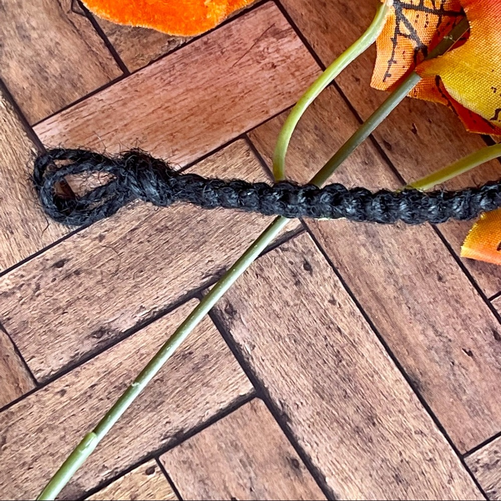 Handmade black hemp knot bracelet w/silver tone skeleton hand charm - Picture 4 of 7